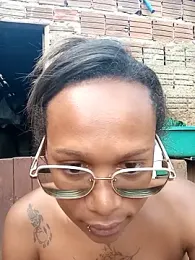 Sraveneno webcam stripchat model stream image