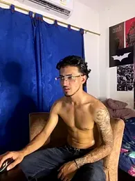 Kriss_Edwards webcam model stream image