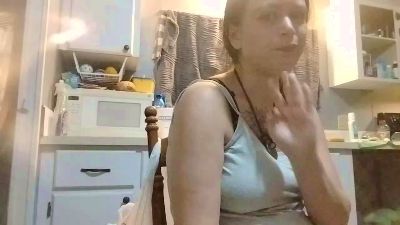 Fuqmeovrplz webcam model stream image