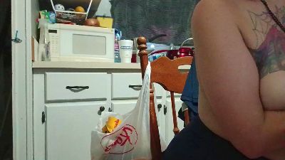 Fuqmeovrplz webcam model stream image