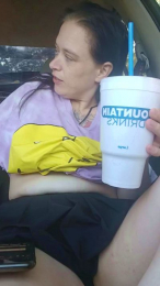 Fuqmeovrplz webcam model stream image