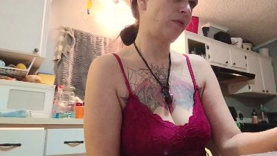 Fuqmeovrplz webcam model stream image