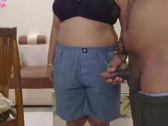 lesbian_cpl_threesome webcam model stream image