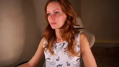 Liuba_Fox webcam model stream image