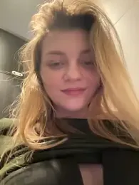 ValenciaShock webcam model stream image