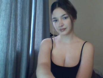 EvelineTop webcam model stream image