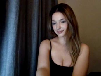 EvelineTop webcam model stream image