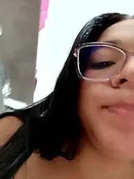 -VICKKY webcam stripchat model stream image