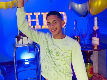 DylamAmadeus webcam model stream image