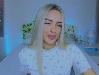 LeilaFlower webcam model stream image