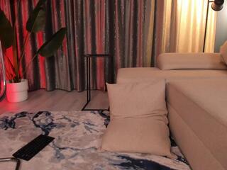 Luna Muze webcam flirt4free model stream image