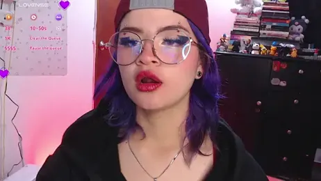 Raventh_ webcam model stream image