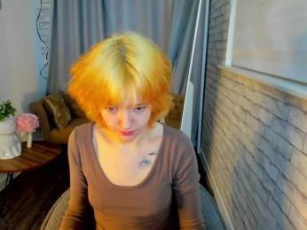 LunaaBee webcam model stream image