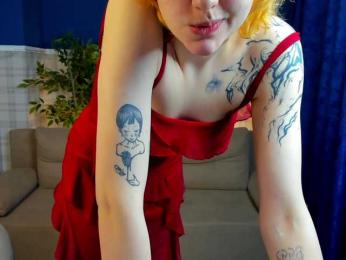 LunaaBee webcam bongacams model stream image