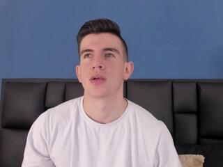 Mikael Slow webcam model stream image