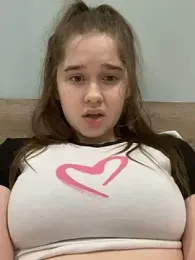 HornyGirlH webcam model stream image