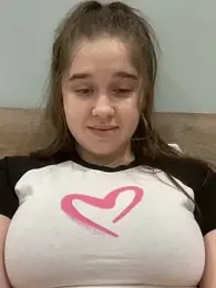 HornyGirlH webcam model stream image