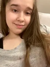 HornyGirlH webcam model stream image