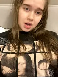 HornyGirlH webcam model stream image