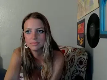 molly_witha_chance webcam model stream image
