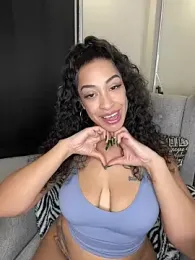 thepeachwobbler webcam model stream image
