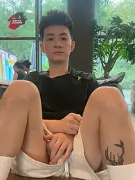 liqi_520 webcam stripchat model stream image
