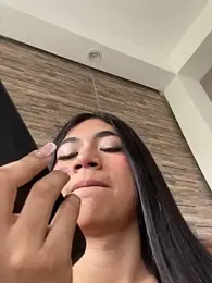 LiaSaenz27 webcam model stream image