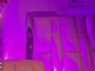 regiina-doll webcam model stream image