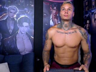 Darius Maximus webcam flirt4free model stream image