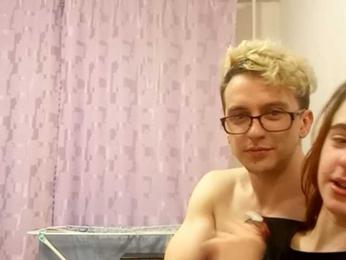 gray-couple webcam model stream image