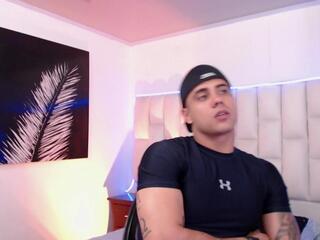 Aiden Owens webcam model stream image
