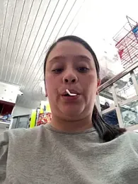 IAM_VALERI webcam model stream image