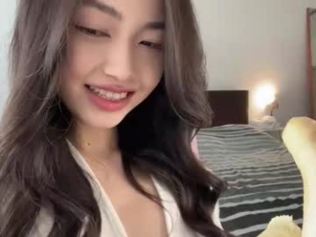 little_sunrice webcam chaturbate model stream image