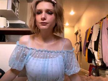 AideWaddick webcam bongacams model stream image