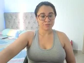 estrellajunior webcam chaturbate model stream image