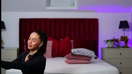 MiaGoldX webcam model stream image