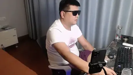 zhang1118 webcam model stream image
