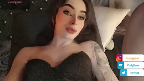 Baby_luxury webcam model stream image