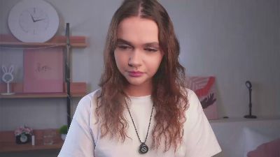 LatashaNewball webcam model stream image