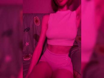 NaughtyEllie webcam model stream image