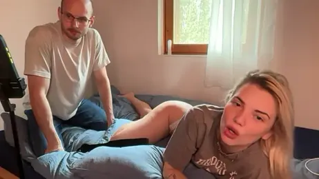 Foxy_Bite webcam model stream image