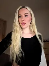 xDinnax webcam stripchat model stream image