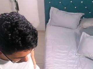 romantic-lab webcam model stream image