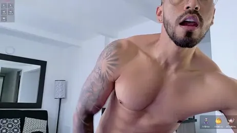 tony_muscle webcam model stream image