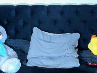 Ryan Garden webcam model stream image