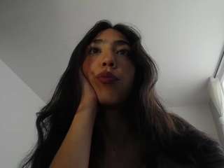 unknowngiirl webcam model stream image