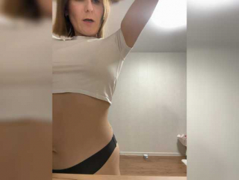 Kiza9 webcam bongacams model stream image