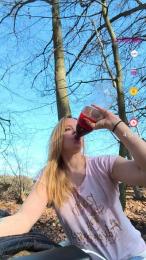 xHotmilf87x webcam model stream image