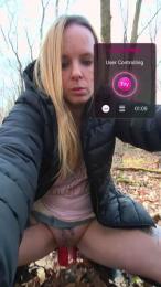 xHotmilf87x webcam model stream image