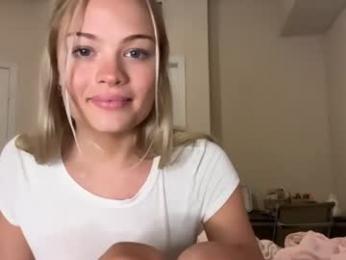 tiffanyy9 webcam model stream image